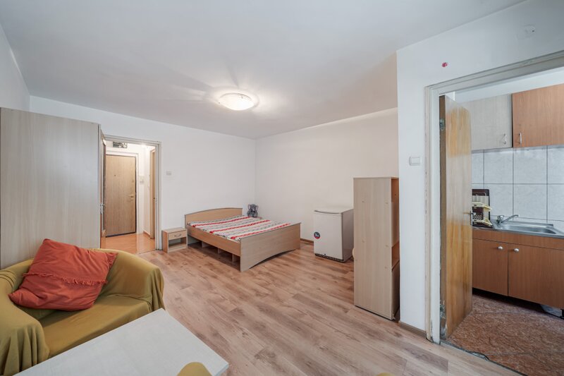 Sibiu 11, mobilata si utilata, 3 minute de metrou favorit, investitie excelenta