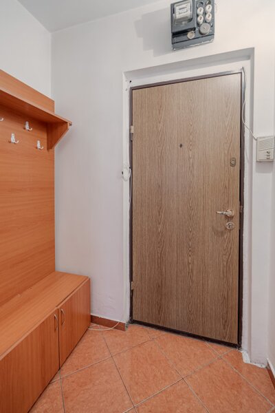 Sibiu 11, mobilata si utilata, 3 minute de metrou favorit, investitie excelenta